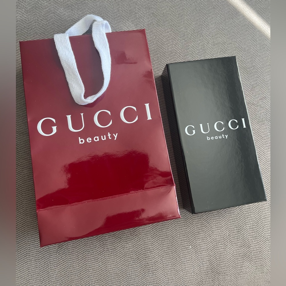 Gucci Le Magnétisme Volumizing Mascara - Picture 4 of 9